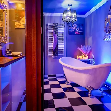 Premium Art Romance & Spa By Secret Apartament * Gdańsk